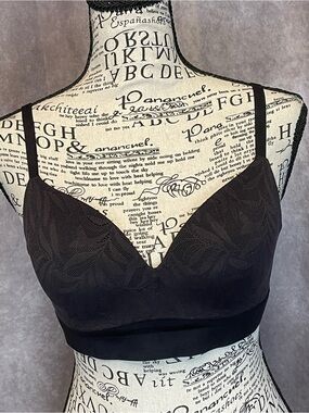 Soma Enbliss Black Lace Wireless Bra 34B NWT